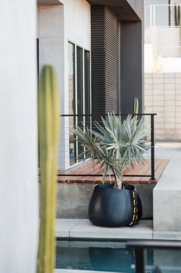 Starfire - Concrete planters